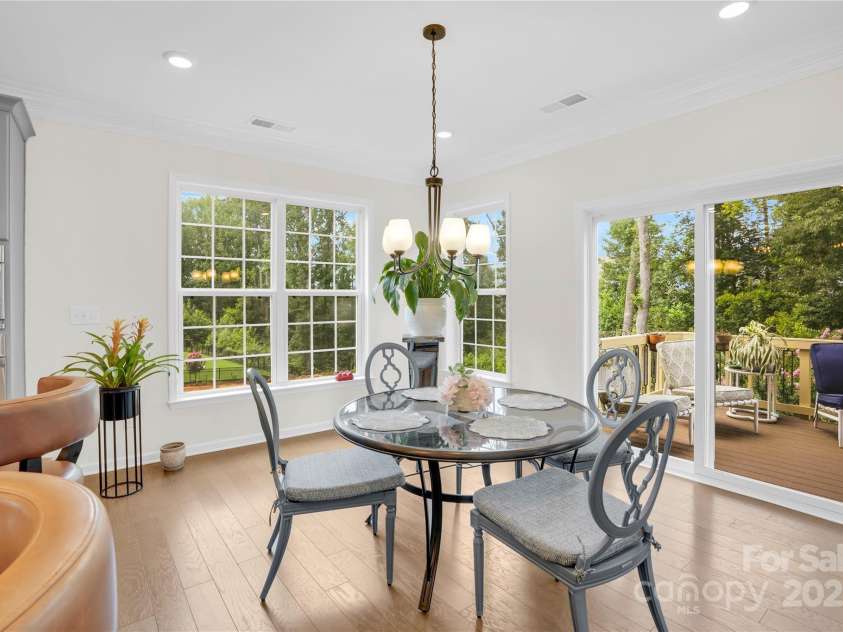9786 Verdun Court, Fort Mill, SC 29707.  MLS# CAR4280769, YatesRealty ID 10292. Eating Area