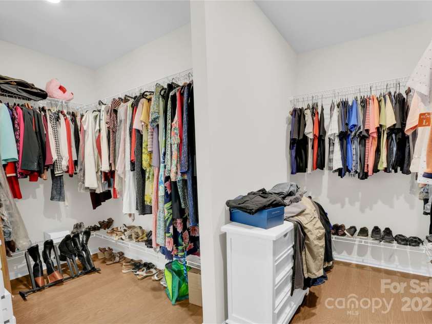 9786 Verdun Court, Fort Mill, SC 29707.  MLS# CAR4280769, YatesRealty ID 10292. Primary Closet