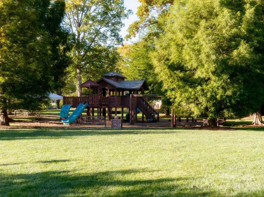 23 Estatoe Gap Road, Biltmore Lake, NC 28715.  MLS# CAR4252032, YatesRealty ID 10294. 