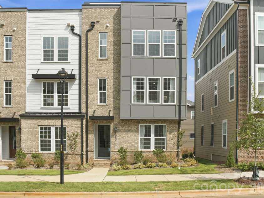 7052 Westrow Avenue, Charlotte, NC 28278.  MLS# CAR4352081, YatesRealty ID 10297. Exterior