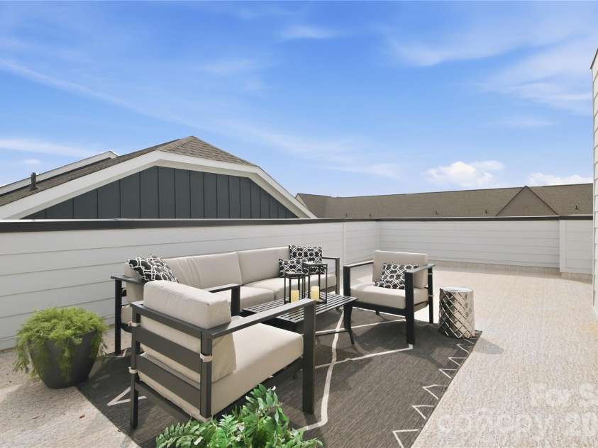 7052 Westrow Avenue, Charlotte, NC 28278.  MLS# CAR4352081, YatesRealty ID 10297. Rooftop Terrace