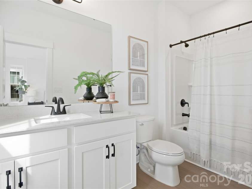 7052 Westrow Avenue, Charlotte, NC 28278.  MLS# CAR4352081, YatesRealty ID 10297. Secondary Bathroom