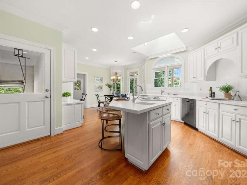 7980 Bradford Lane, Denver, NC 28037.  MLS# CAR4302280, YatesRealty ID 10298. 