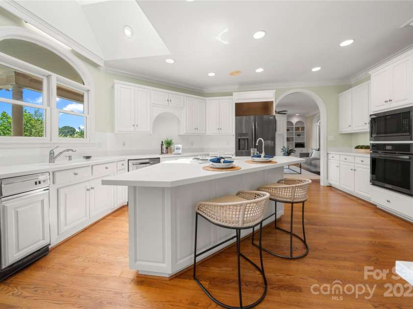 7980 Bradford Lane, Denver, NC 28037.  MLS# CAR4302280, YatesRealty ID 10298. 