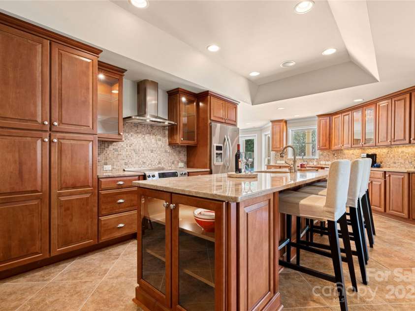 7980 Bradford Lane, Denver, NC 28037.  MLS# CAR4302280, YatesRealty ID 10298. 