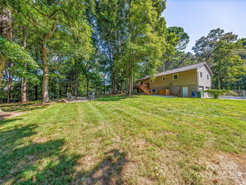 309 Cardinal Road, Mills River, NC 28759.  MLS# CAR4216131, YatesRealty ID 10299. 