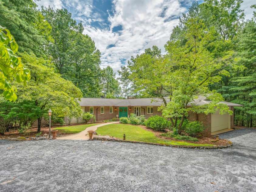 106 Blue Bird Lane, Tryon, NC 28782.  MLS# CAR4291454, YatesRealty ID 103. 