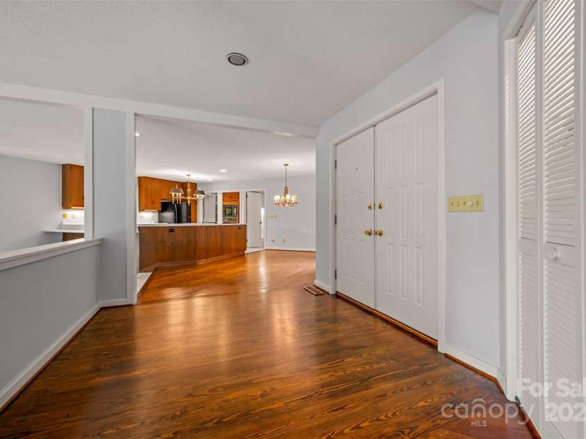 106 Blue Bird Lane, Tryon, NC 28782.  MLS# CAR4291454, YatesRealty ID 103. 