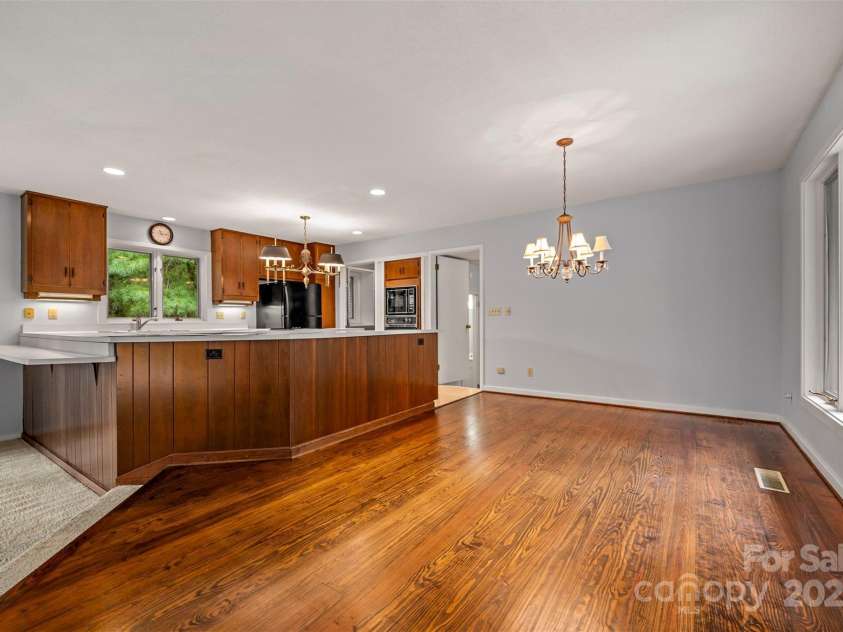 106 Blue Bird Lane, Tryon, NC 28782.  MLS# CAR4291454, YatesRealty ID 103. 