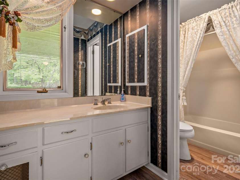 106 Blue Bird Lane, Tryon, NC 28782.  MLS# CAR4291454, YatesRealty ID 103. 