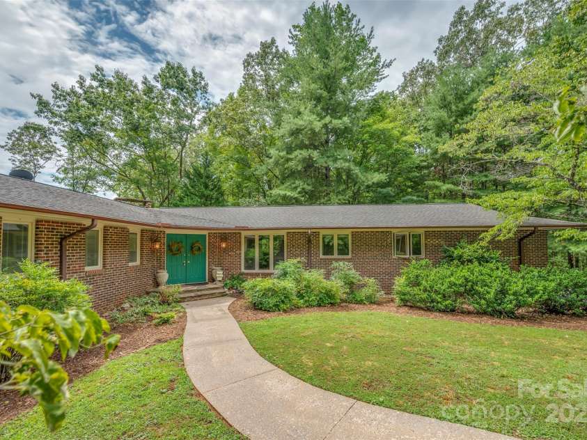 106 Blue Bird Lane, Tryon, NC 28782.  MLS# CAR4291454, YatesRealty ID 103. 
