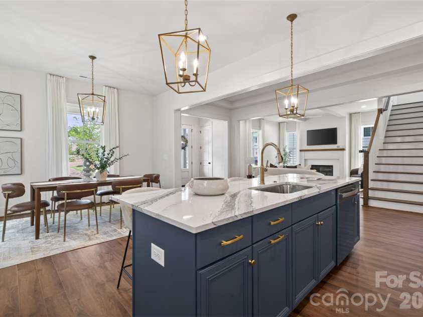 7237 Westrow Avenue, Charlotte, NC 28278.  MLS# CAR4311743, YatesRealty ID 1030. Generous counter space and well designed functional kitchen.