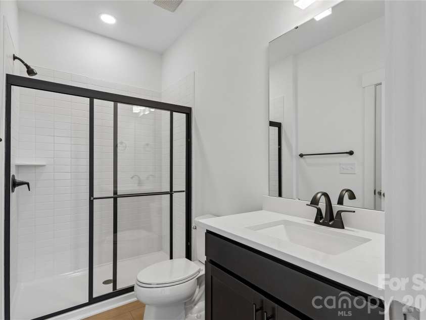 7017 Westrow Avenue, Charlotte, NC 28278.  MLS# CAR4342963, YatesRealty ID 10301. Secondary Bathroom