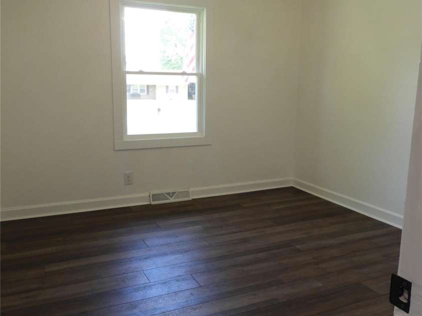 122 Mckee Drive, Blacksburg, SC 29702.  MLS# CAR4249285, YatesRealty ID 10302. 