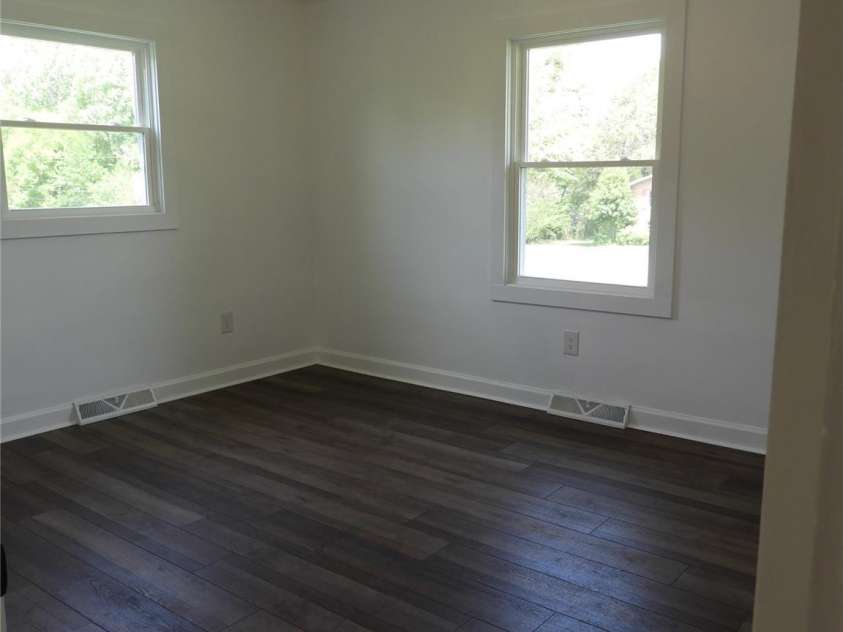 122 Mckee Drive, Blacksburg, SC 29702.  MLS# CAR4249285, YatesRealty ID 10302. 