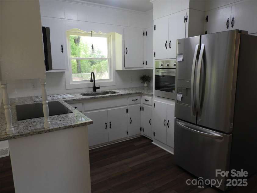 122 Mckee Drive, Blacksburg, SC 29702.  MLS# CAR4249285, YatesRealty ID 10302. 