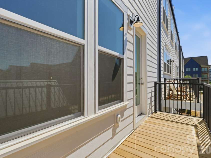 7029 Westrow Avenue, Charlotte, NC 28278.  MLS# CAR4302552, YatesRealty ID 10302. Balcony