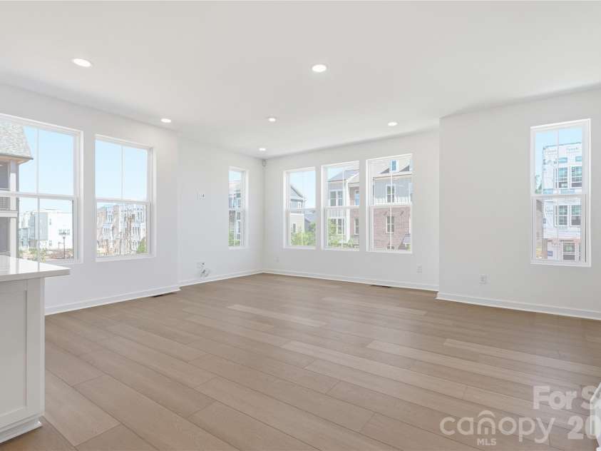 7029 Westrow Avenue, Charlotte, NC 28278.  MLS# CAR4302552, YatesRealty ID 10302. Great Room