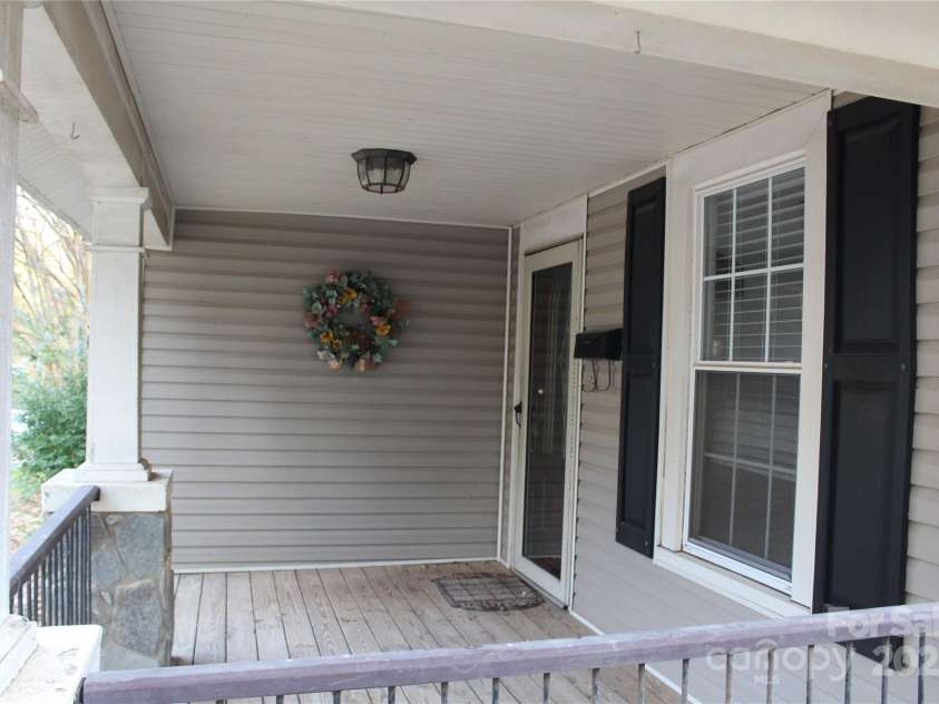 436 Oakwood Avenue, Albemarle, NC 28001.  MLS# CAR4173402, YatesRealty ID 10303. 