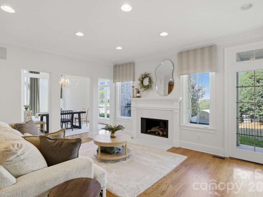 17335 Players Ridge Drive, Cornelius, NC 28031.  MLS# CAR4367949, YatesRealty ID 10304. 