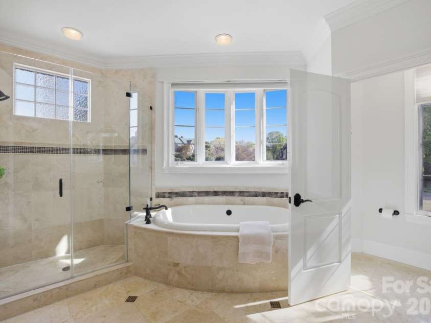 17335 Players Ridge Drive, Cornelius, NC 28031.  MLS# CAR4367949, YatesRealty ID 10304. 