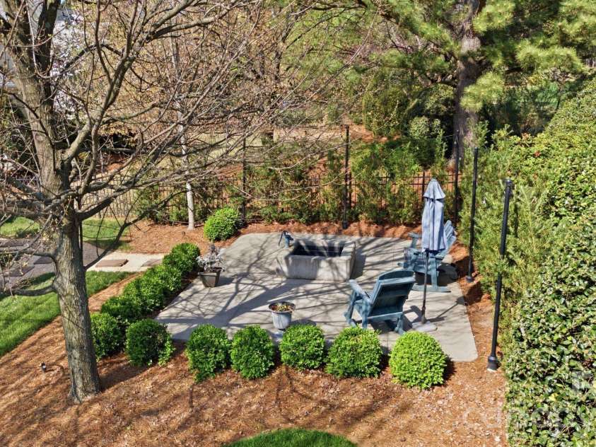 17335 Players Ridge Drive, Cornelius, NC 28031.  MLS# CAR4367949, YatesRealty ID 10304. 
