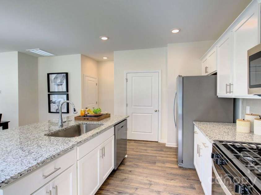 158 Ashelyn Park Drive, Fletcher, NC 28732.  MLS# CAR4199360, YatesRealty ID 10305. 
