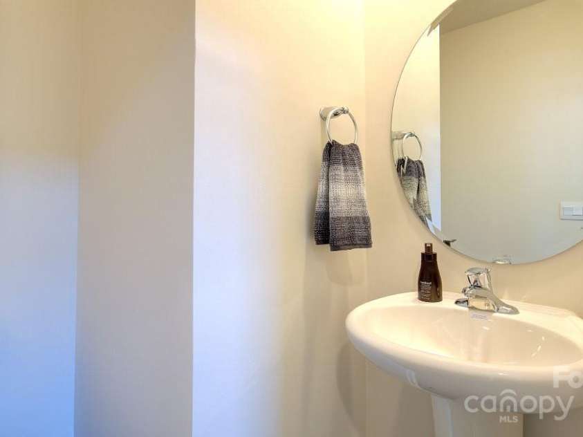 158 Ashelyn Park Drive, Fletcher, NC 28732.  MLS# CAR4199360, YatesRealty ID 10305. 