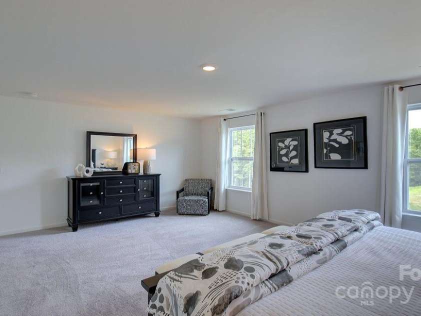 158 Ashelyn Park Drive, Fletcher, NC 28732.  MLS# CAR4199360, YatesRealty ID 10305. 