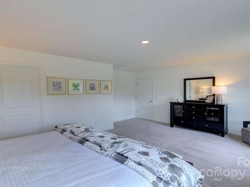 158 Ashelyn Park Drive, Fletcher, NC 28732.  MLS# CAR4199360, YatesRealty ID 10305. 
