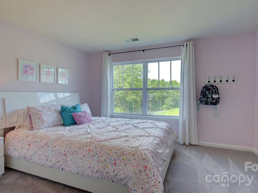 158 Ashelyn Park Drive, Fletcher, NC 28732.  MLS# CAR4199360, YatesRealty ID 10305. 