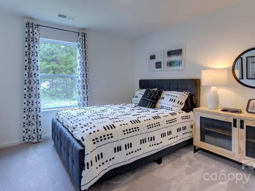 158 Ashelyn Park Drive, Fletcher, NC 28732.  MLS# CAR4199360, YatesRealty ID 10305. 