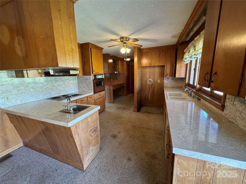 1012 Burrage Road, Concord, NC 28025.  MLS# CAR4247416, YatesRealty ID 10307. 
