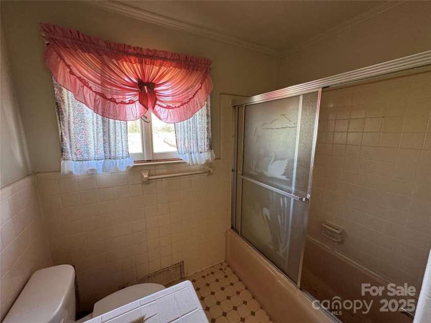 1012 Burrage Road, Concord, NC 28025.  MLS# CAR4247416, YatesRealty ID 10307. 