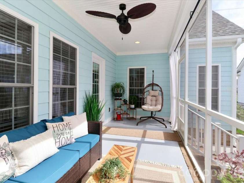 3368 Keady Mill Loop, Kannapolis, NC 28081.  MLS# CAR4357702, YatesRealty ID 10307. Side porch