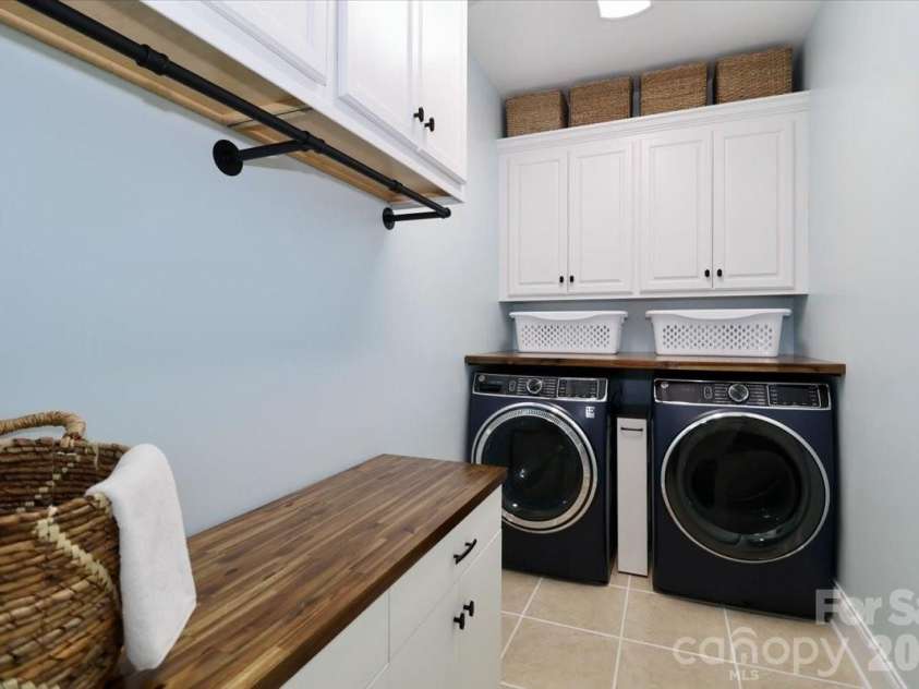 3368 Keady Mill Loop, Kannapolis, NC 28081.  MLS# CAR4357702, YatesRealty ID 10307. Updated main level laundry room