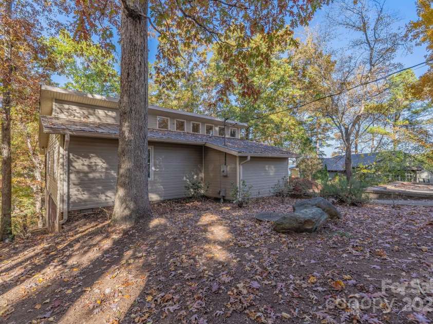 618 Acorn Acres Road, Norwood, NC 28128.  MLS# CAR4320541, YatesRealty ID 10308. 