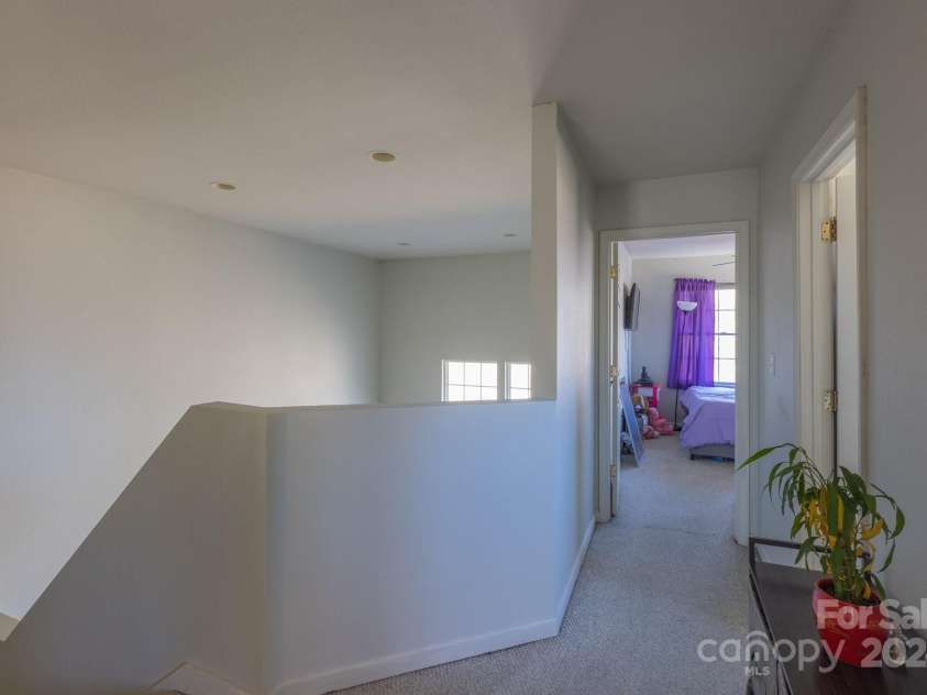 37 Farm Lane, Mills River, NC 28759.  MLS# CAR4203475, YatesRealty ID 10309. 