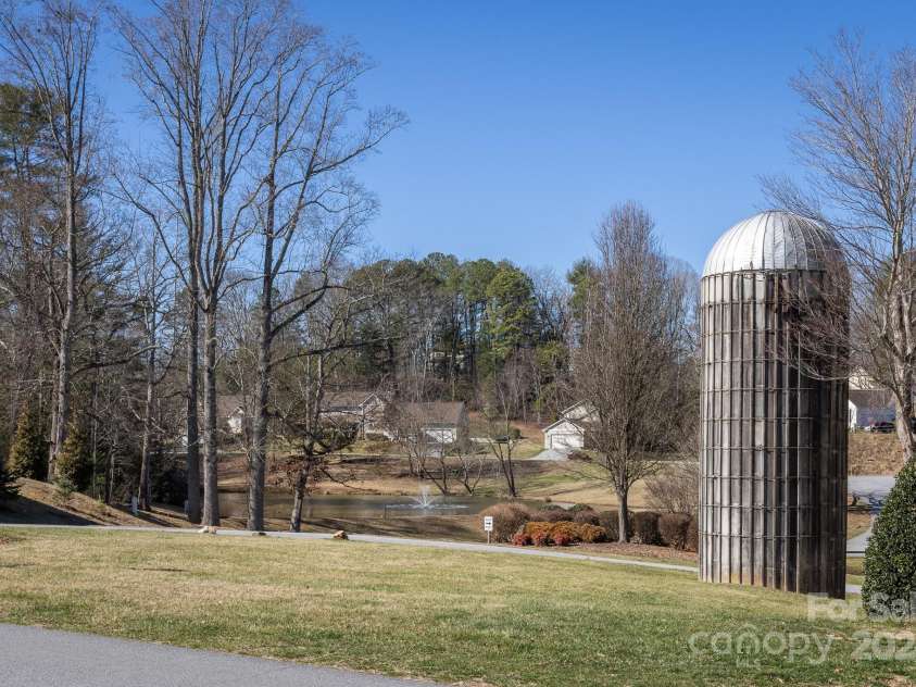 37 Farm Lane, Mills River, NC 28759.  MLS# CAR4203475, YatesRealty ID 10309. 