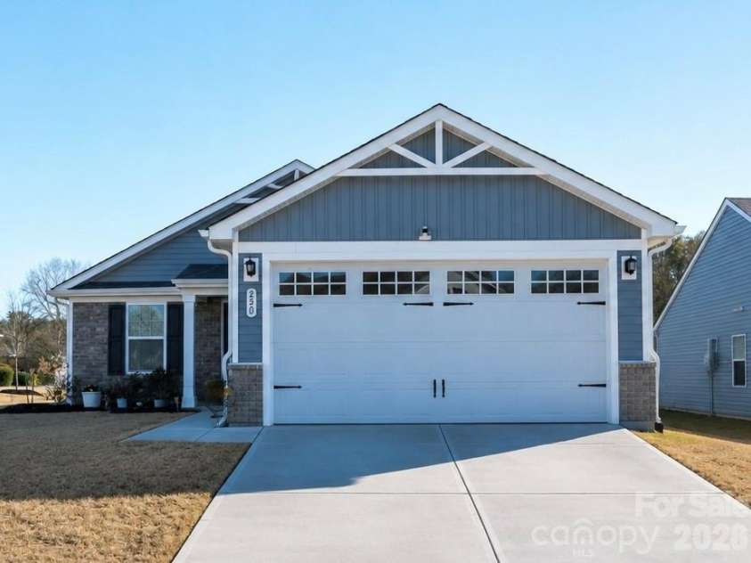 330 Damask Drive, Lancaster, SC 29720.  MLS# CAR4337374, YatesRealty ID 1031. 