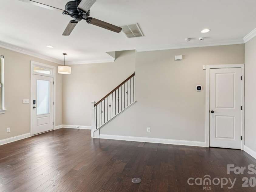 6309 Kennard Drive, Charlotte, NC 28216.  MLS# CAR4364364, YatesRealty ID 10310. 