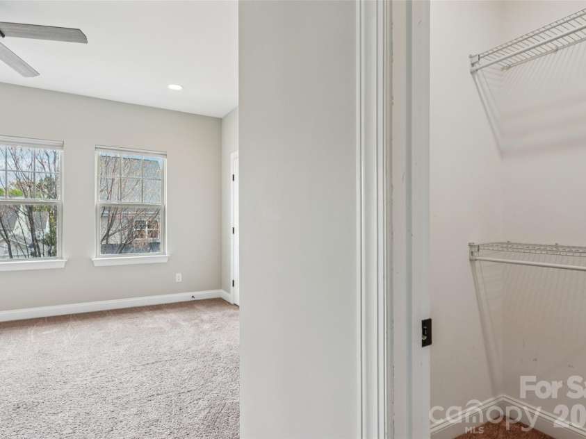 6309 Kennard Drive, Charlotte, NC 28216.  MLS# CAR4364364, YatesRealty ID 10310. 