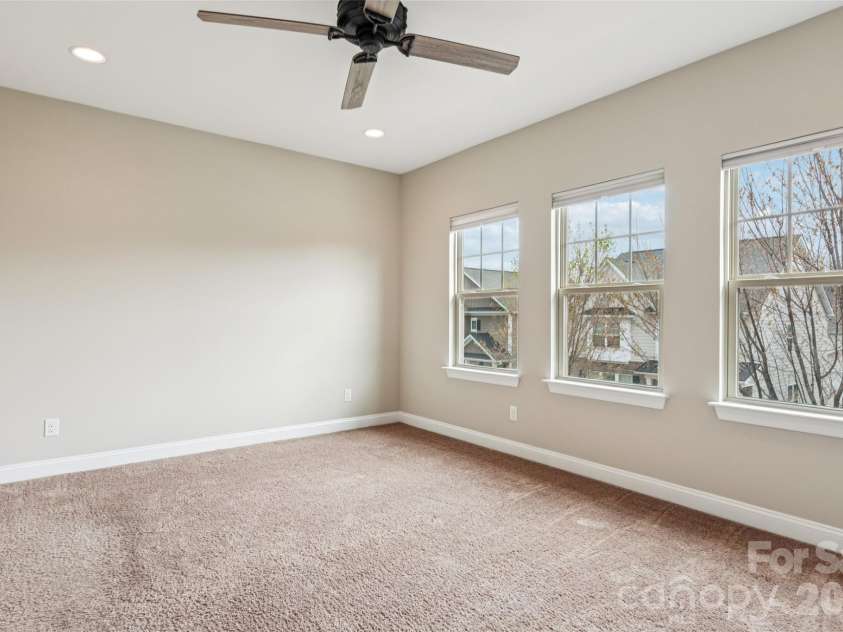 6309 Kennard Drive, Charlotte, NC 28216.  MLS# CAR4364364, YatesRealty ID 10310. 