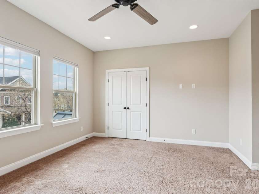 6309 Kennard Drive, Charlotte, NC 28216.  MLS# CAR4364364, YatesRealty ID 10310. 