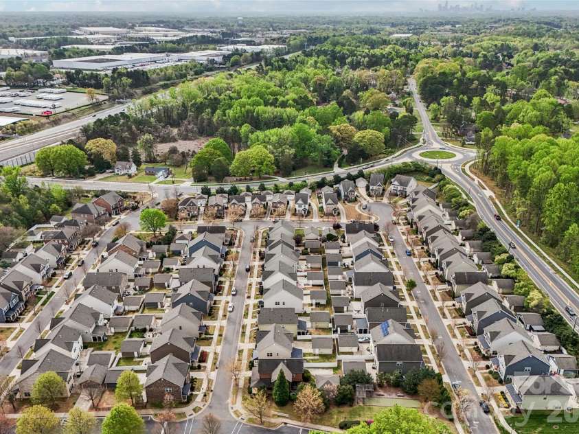 6309 Kennard Drive, Charlotte, NC 28216.  MLS# CAR4364364, YatesRealty ID 10310. 