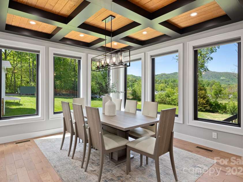 32 Taylor Mountain Road, Candler, NC 28715.  MLS# CAR4253791, YatesRealty ID 10311. 