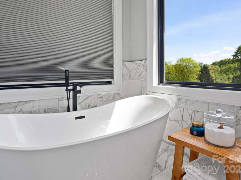 32 Taylor Mountain Road, Candler, NC 28715.  MLS# CAR4253791, YatesRealty ID 10311. 