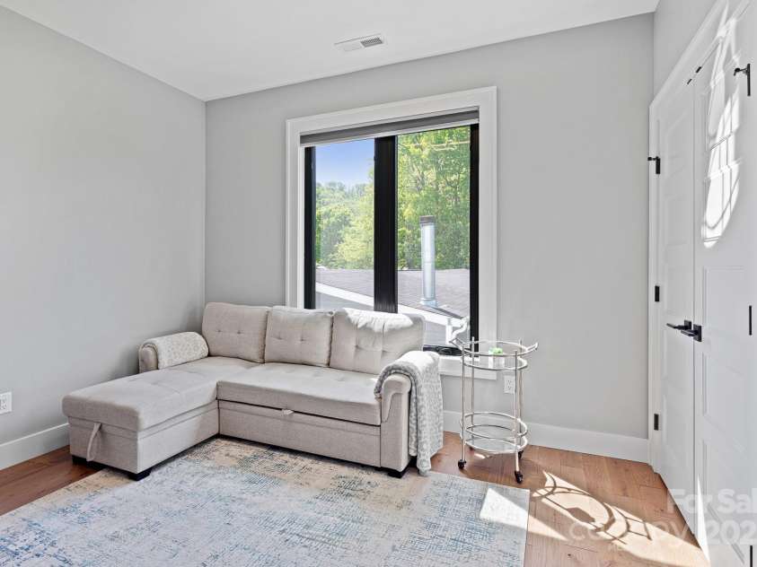 32 Taylor Mountain Road, Candler, NC 28715.  MLS# CAR4253791, YatesRealty ID 10311. 