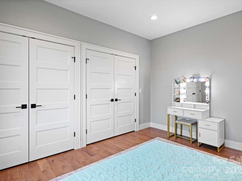 32 Taylor Mountain Road, Candler, NC 28715.  MLS# CAR4253791, YatesRealty ID 10311. 