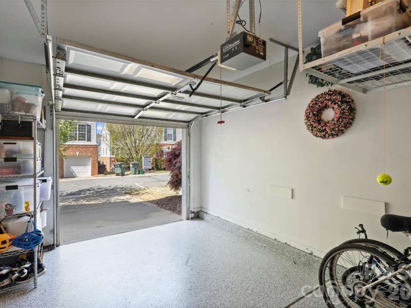 5423 Dockery Drive, Charlotte, NC 28209.  MLS# CAR4352365, YatesRealty ID 10312. 